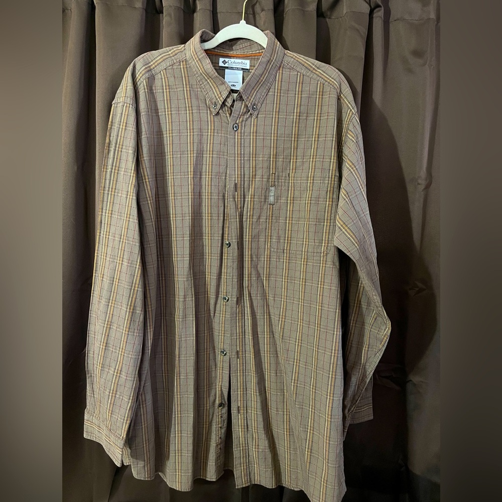 Tall men’s Columbia long sleeve shirt, Size XLT, Brown,burgundy,tan,light yellow